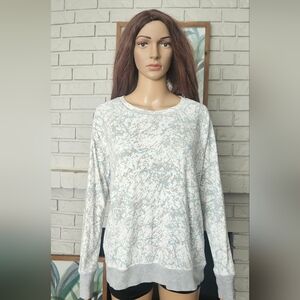 Eddie Bauer Gray  White Scoop Neck Sweater Top